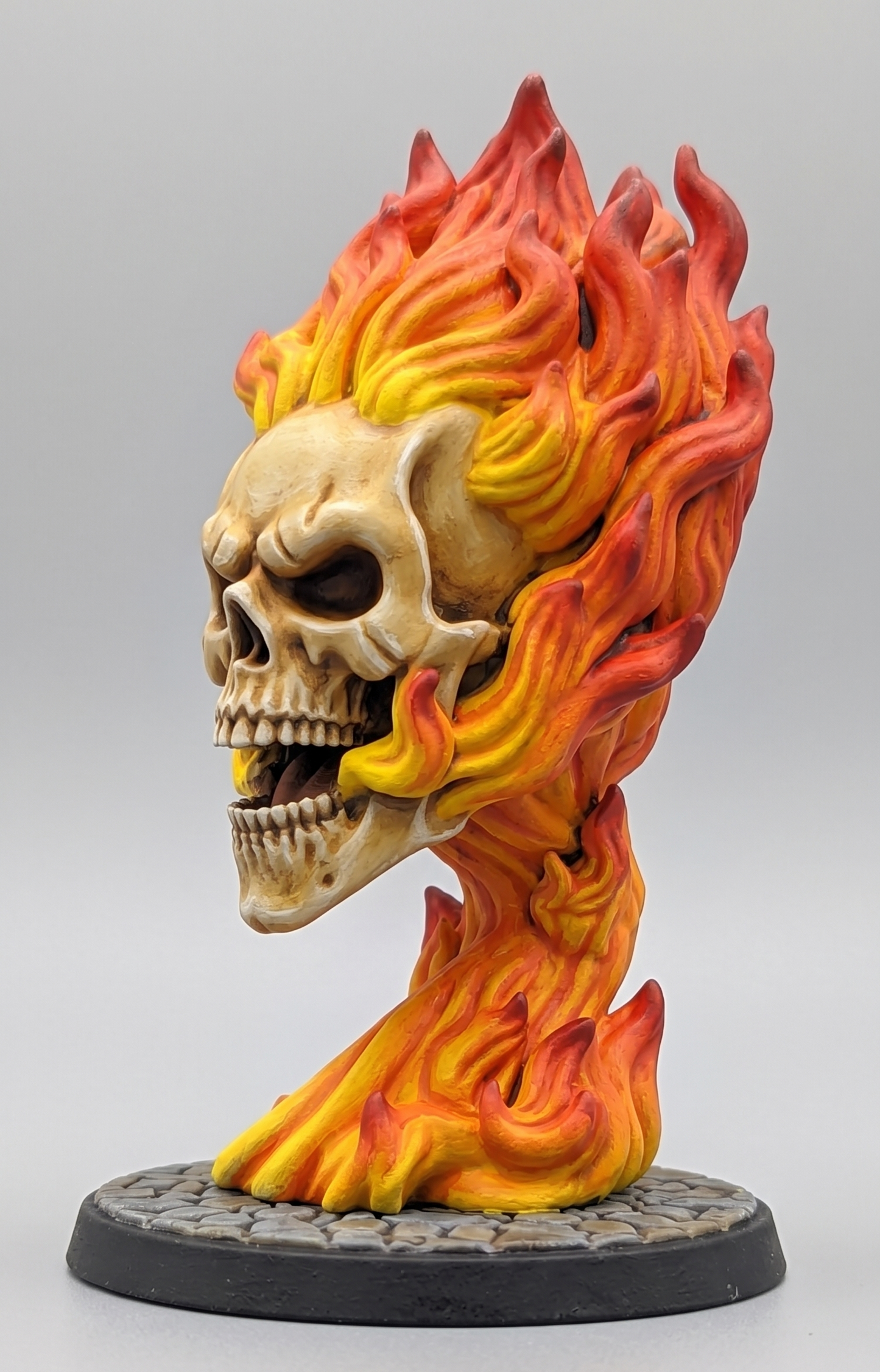 Calavera llameante